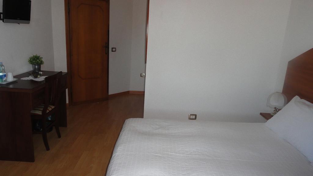Bed And Breakfast La Corte Degli Ulivi Civitavecchia Oda fotoğraf