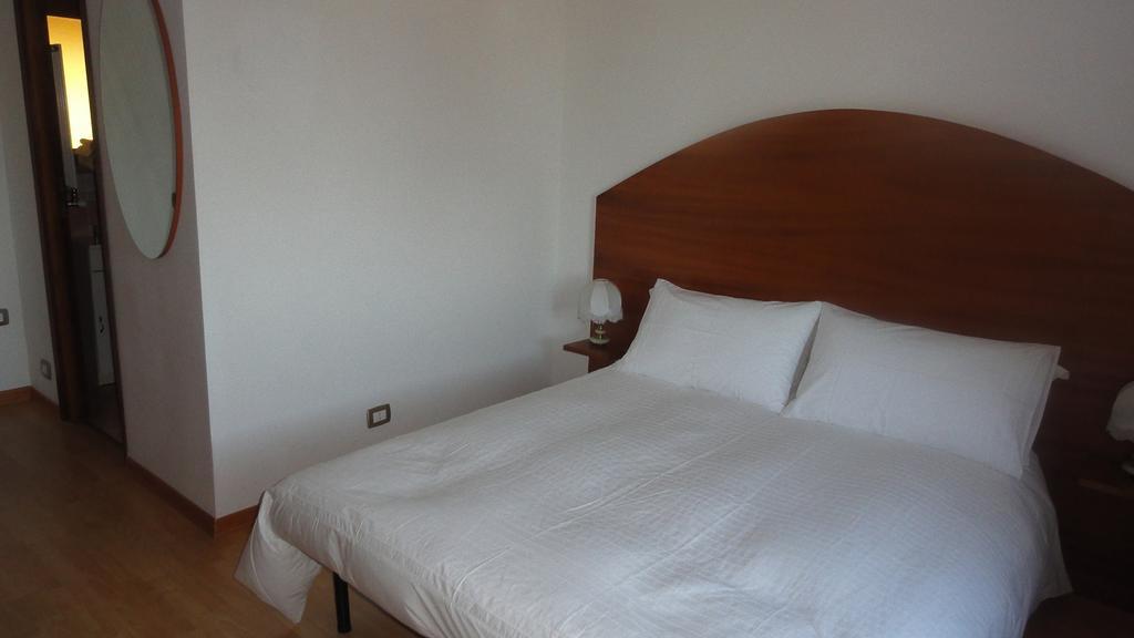 Bed And Breakfast La Corte Degli Ulivi Civitavecchia Oda fotoğraf