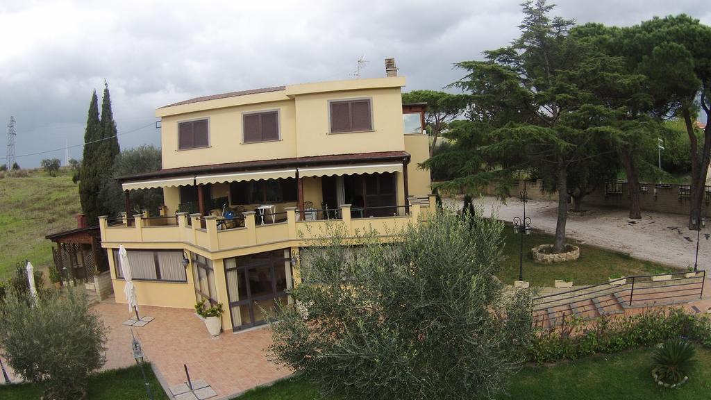Bed And Breakfast La Corte Degli Ulivi Civitavecchia Dış mekan fotoğraf