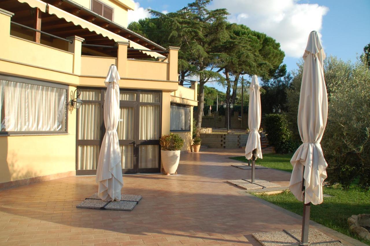 Bed And Breakfast La Corte Degli Ulivi Civitavecchia Dış mekan fotoğraf