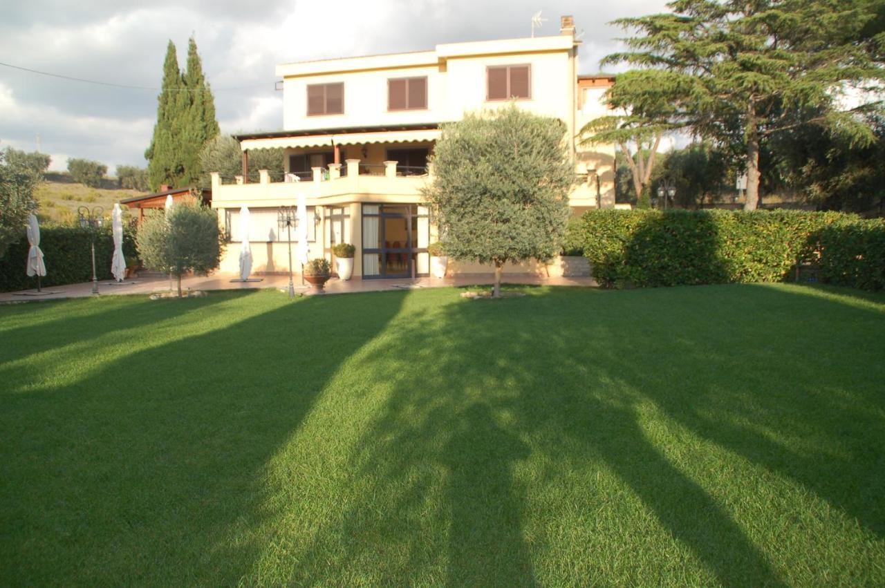 Bed And Breakfast La Corte Degli Ulivi Civitavecchia Dış mekan fotoğraf