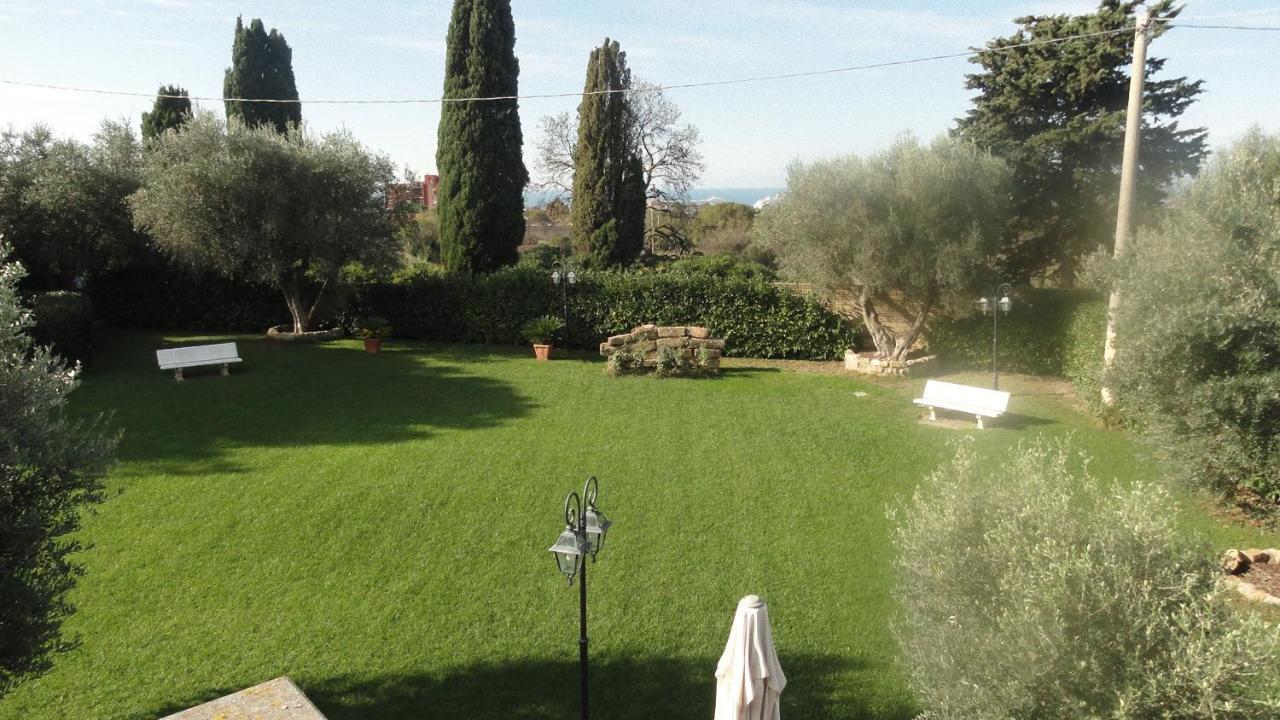 Bed And Breakfast La Corte Degli Ulivi Civitavecchia Dış mekan fotoğraf
