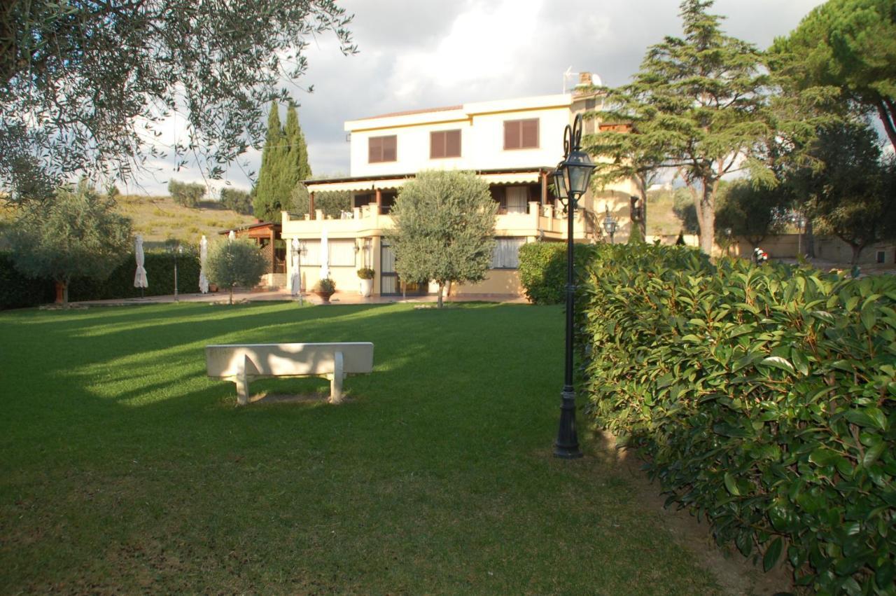 Bed And Breakfast La Corte Degli Ulivi Civitavecchia Dış mekan fotoğraf