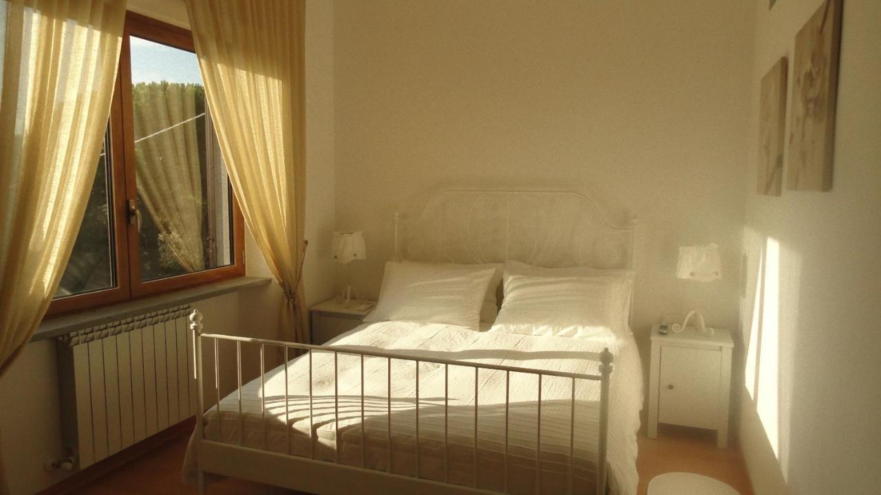 Bed And Breakfast La Corte Degli Ulivi Civitavecchia Oda fotoğraf